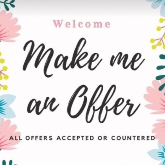 Welcome to my closet! - Picture 1 of 1